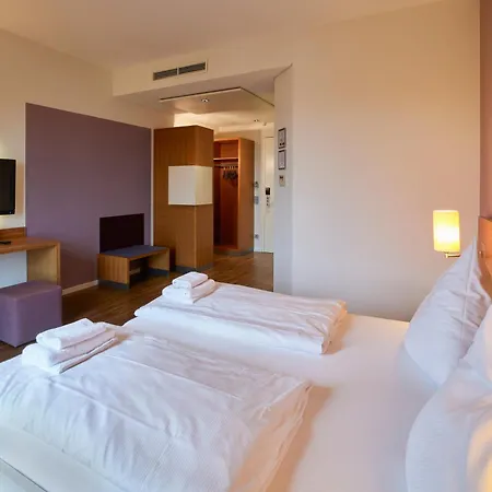 Soho 3*