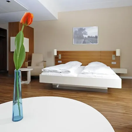 Soho 3*