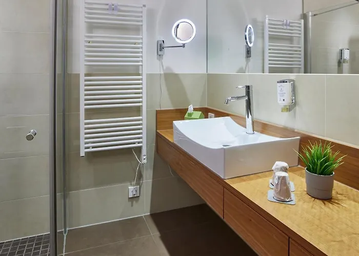 Soho מלון לנדאו אין דר פאלץ